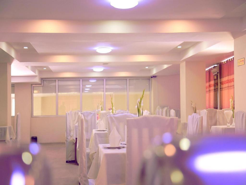King & Queen Hotel Monywa Εξωτερικό φωτογραφία